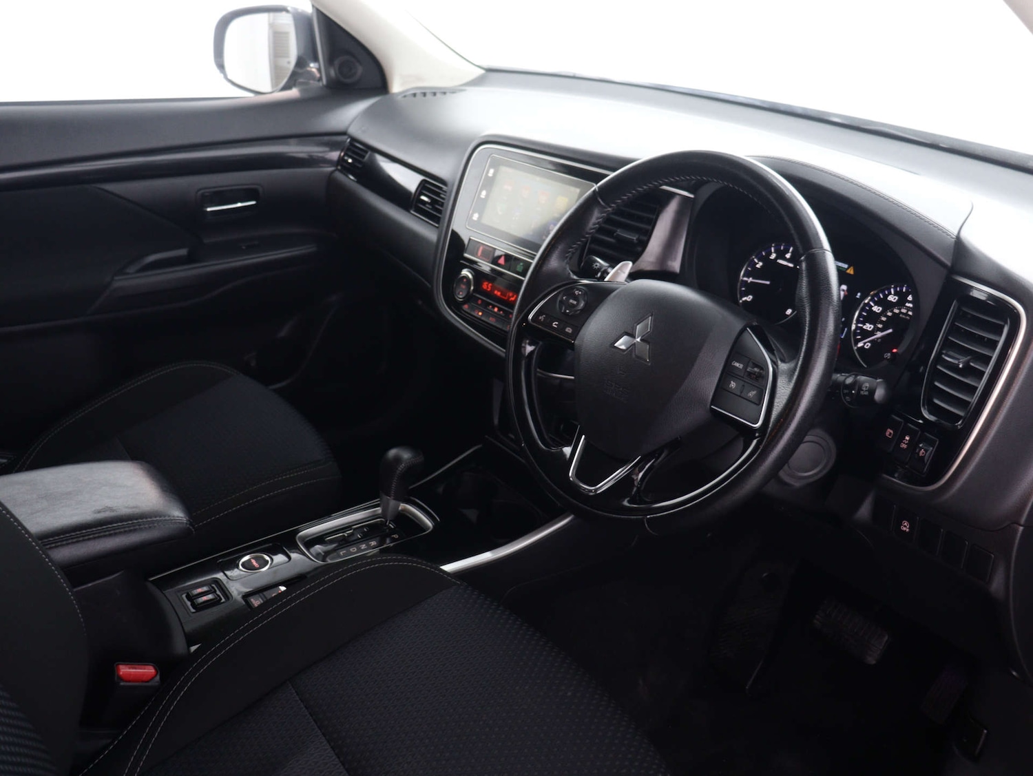 Used Mitsubishi Outlander 2018 for sale - 76157429: Photo 42