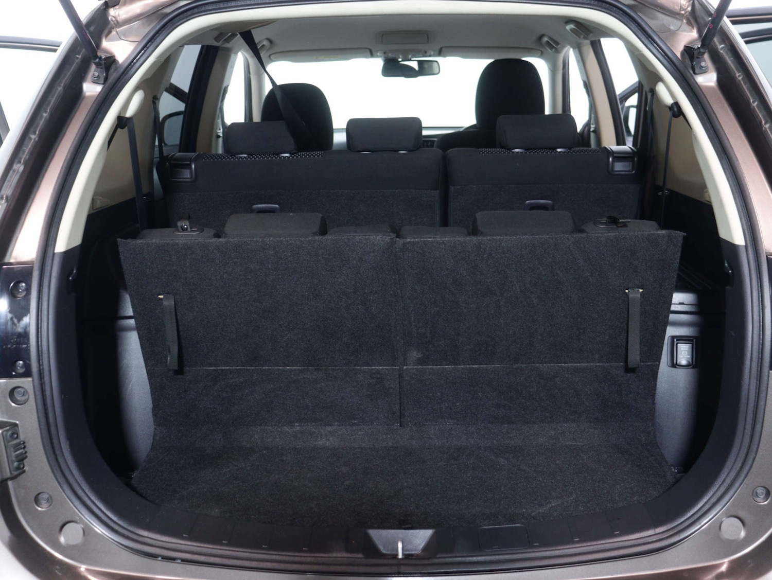 Used Mitsubishi Outlander 2018 for sale - 76157429: Photo 54