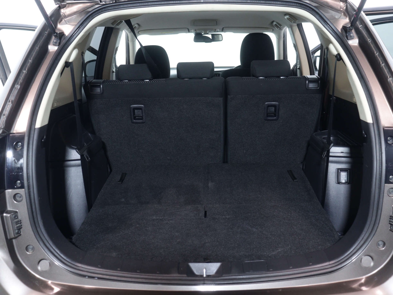 Used Mitsubishi Outlander 2018 for sale - 76157429: Photo 55