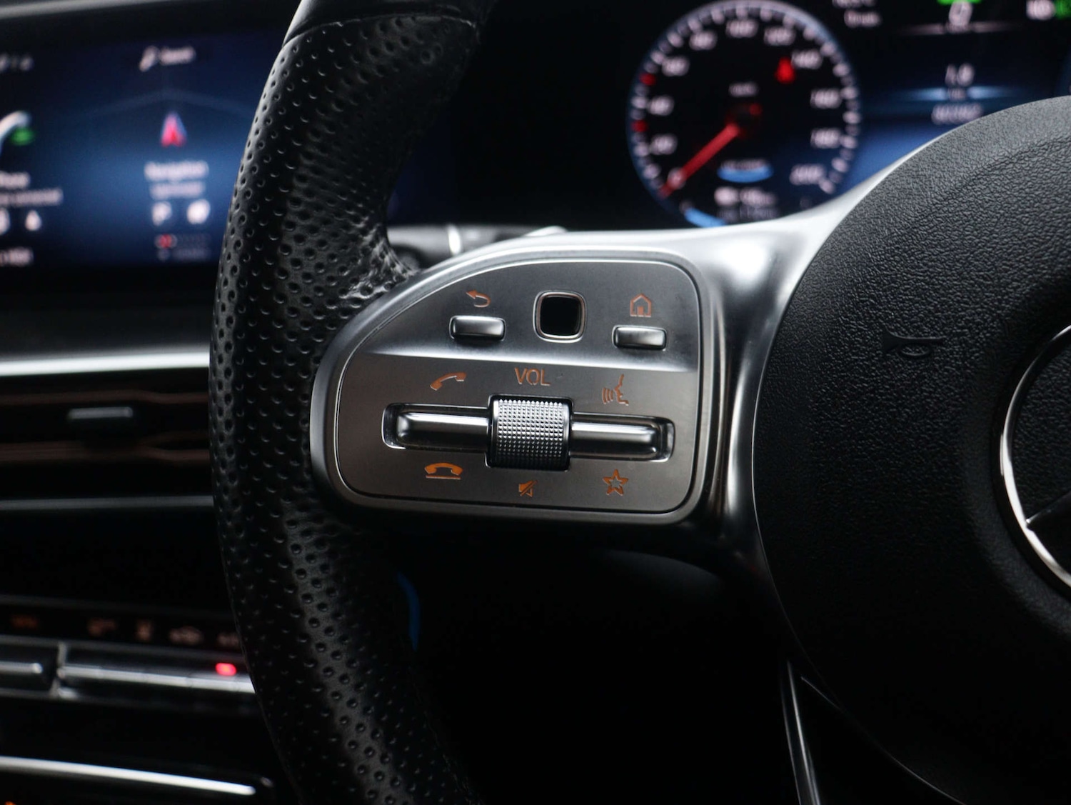 Used Mercedes-Benz EQC 2022 for sale - 76197220: Photo 34