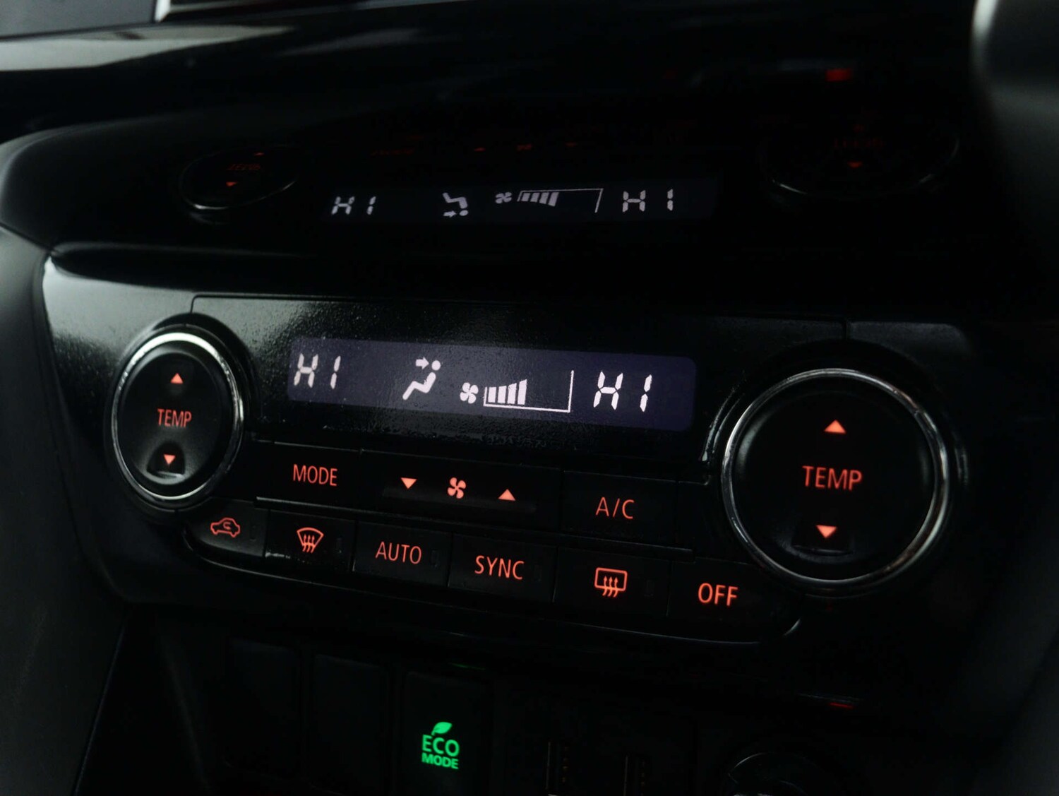 Used Mitsubishi Eclipse Cross 2018 for sale - 77069424: Photo 32