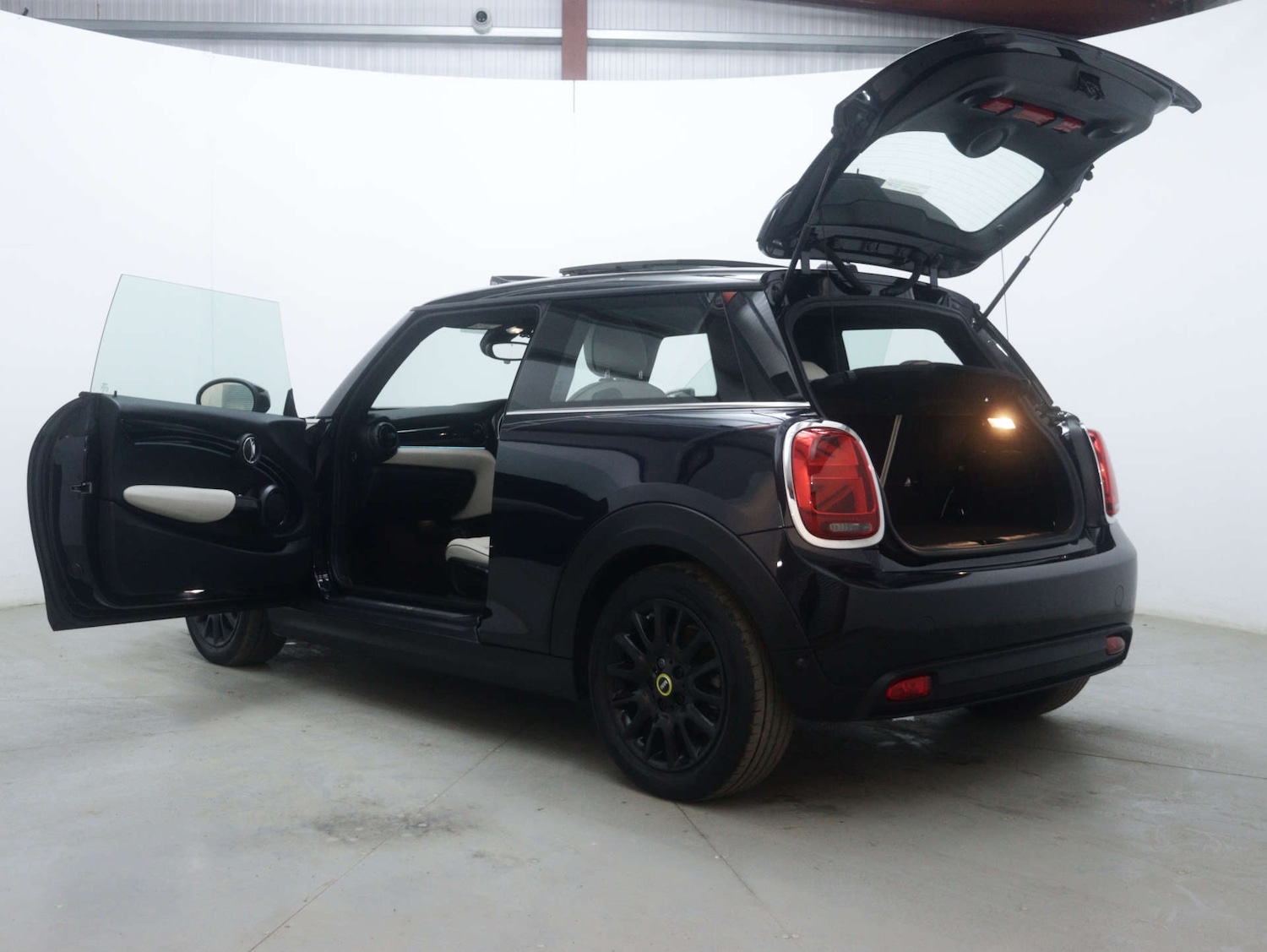 Used MINI Hatch 2021 for sale - 76878086: Photo 57