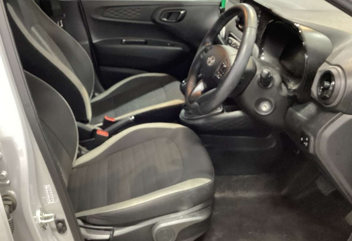 Used Hyundai i10 2024 for sale - 76762562: Photo 11