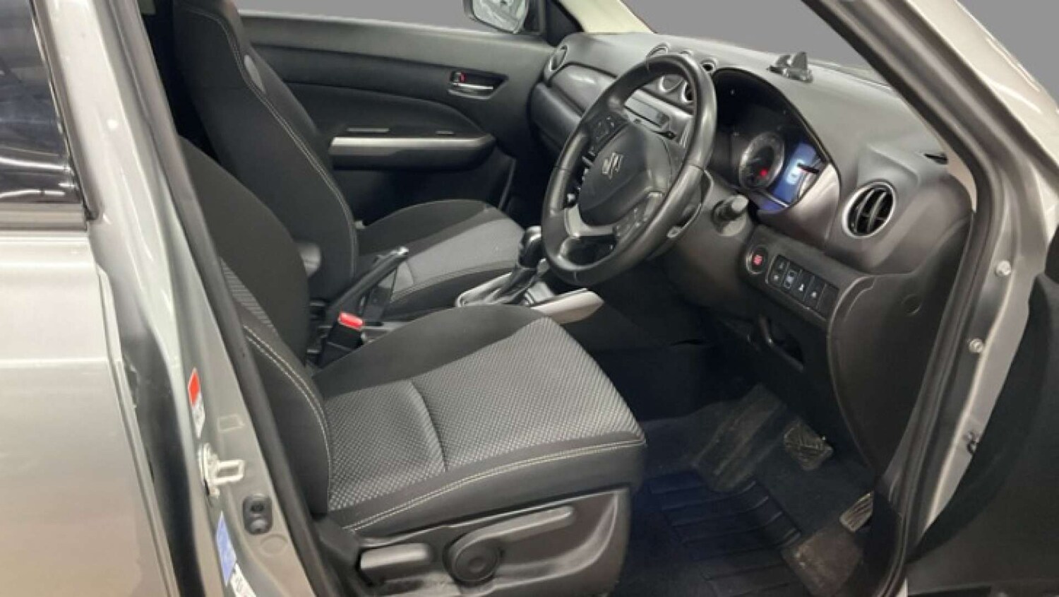 Used Suzuki Vitara 2022 for sale - 77207703: Photo 9