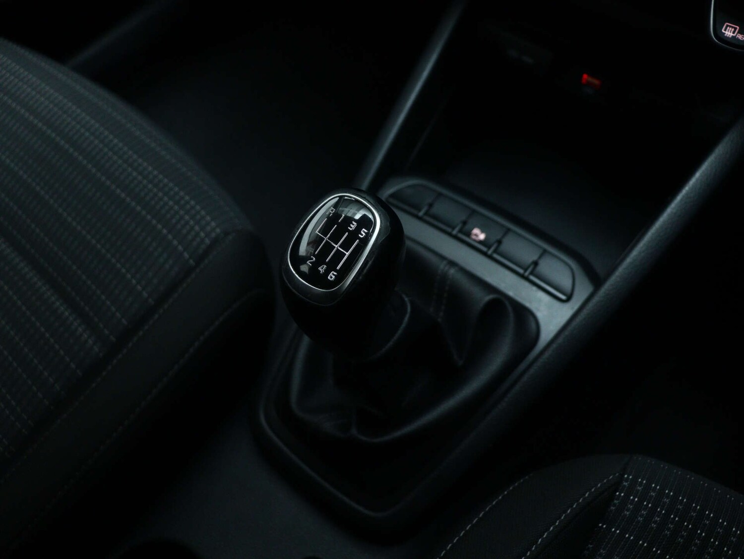 Used Kia Stonic 2021 for sale - 78176808: Photo 29