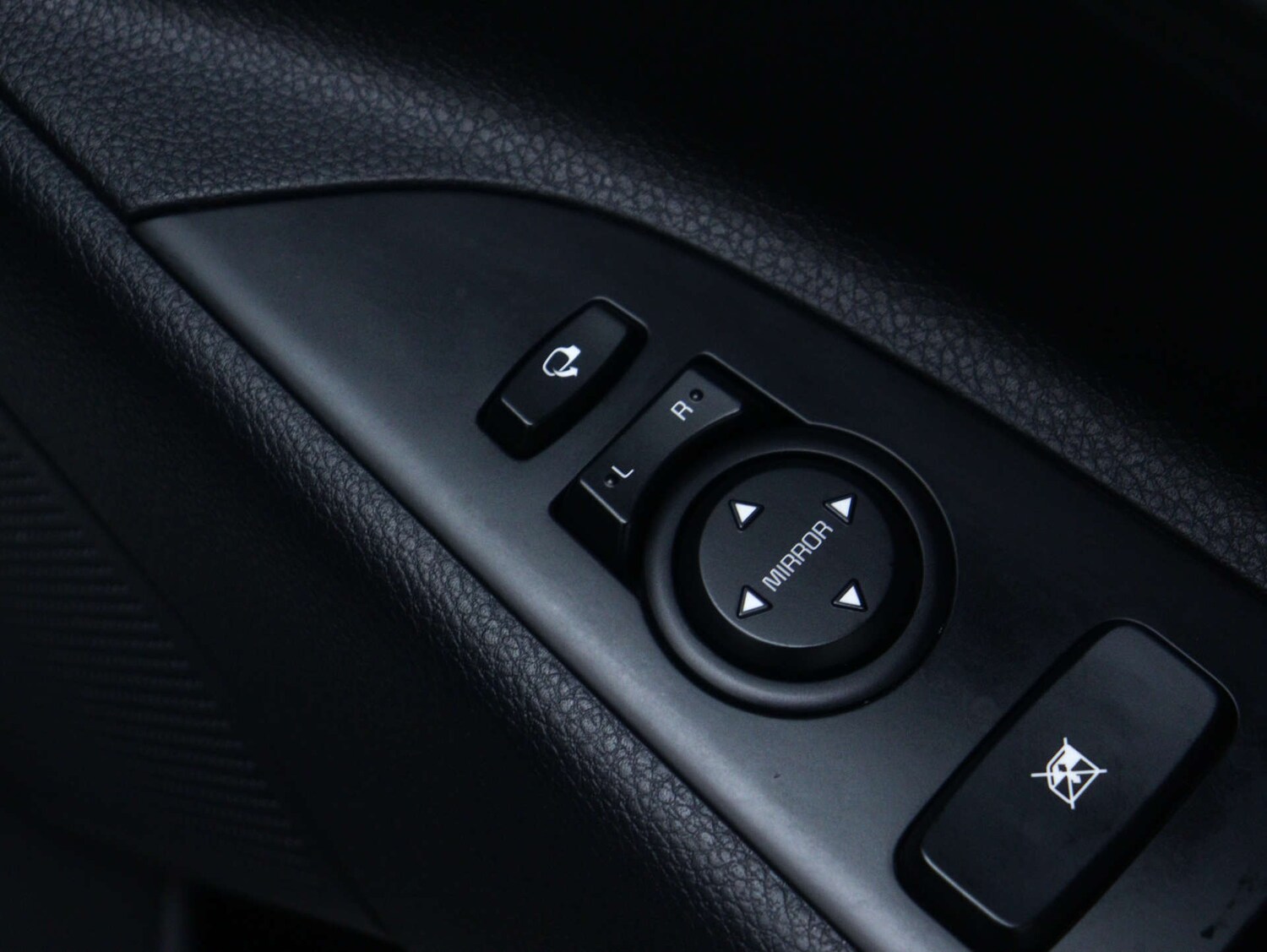 Used Kia Stonic 2021 for sale - 78176808: Photo 35