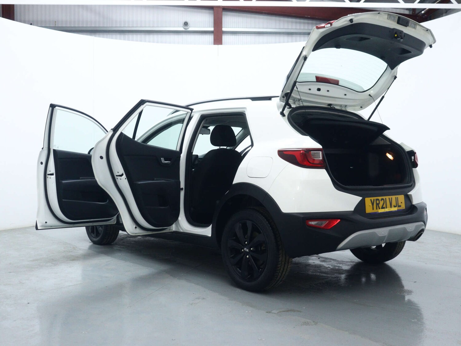 Used Kia Stonic 2021 for sale - 78176808: Photo 51