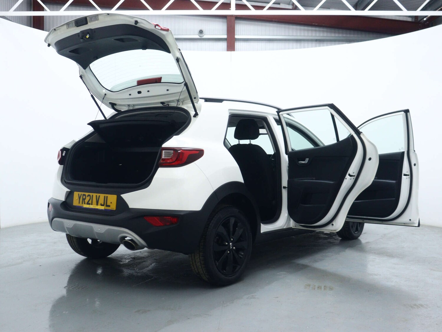 Used Kia Stonic 2021 for sale - 78176808: Photo 53