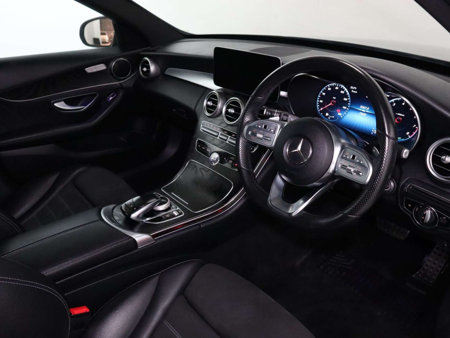 Used Mercedes-Benz C Class 2019 for sale - 77406076: Photo 10