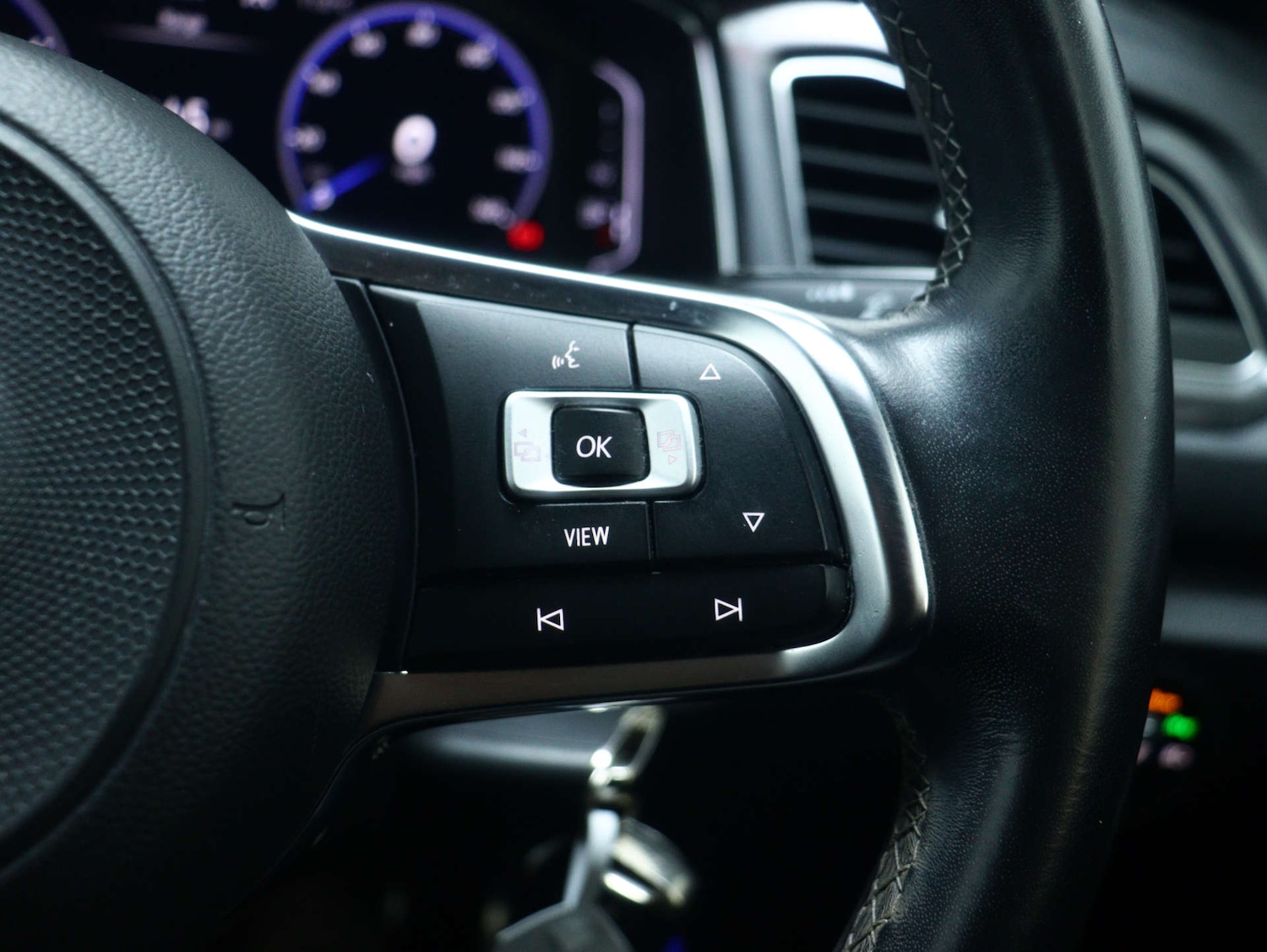 Used Volkswagen T-Roc 2021 for sale - 77984265: Photo 38