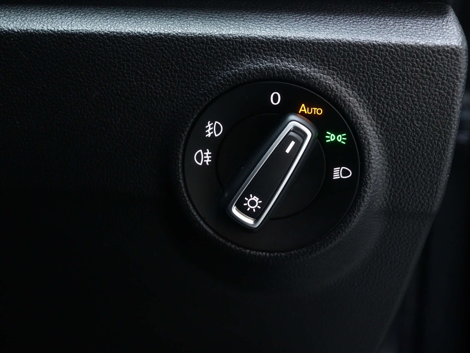 Used Volkswagen T-Roc 2021 for sale - 77984265: Photo 39