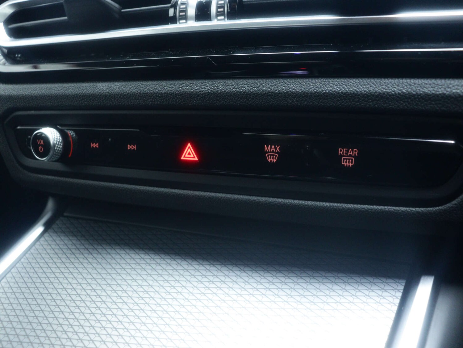 Used BMW 3 Series 2023 for sale - 77591925: Photo 30