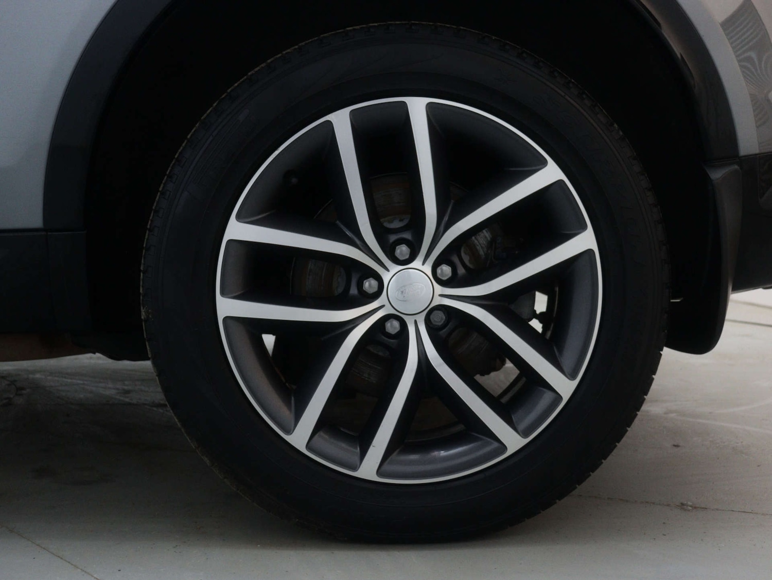 Used Land Rover Discovery Sport 2023 for sale - 76829732: Photo 16