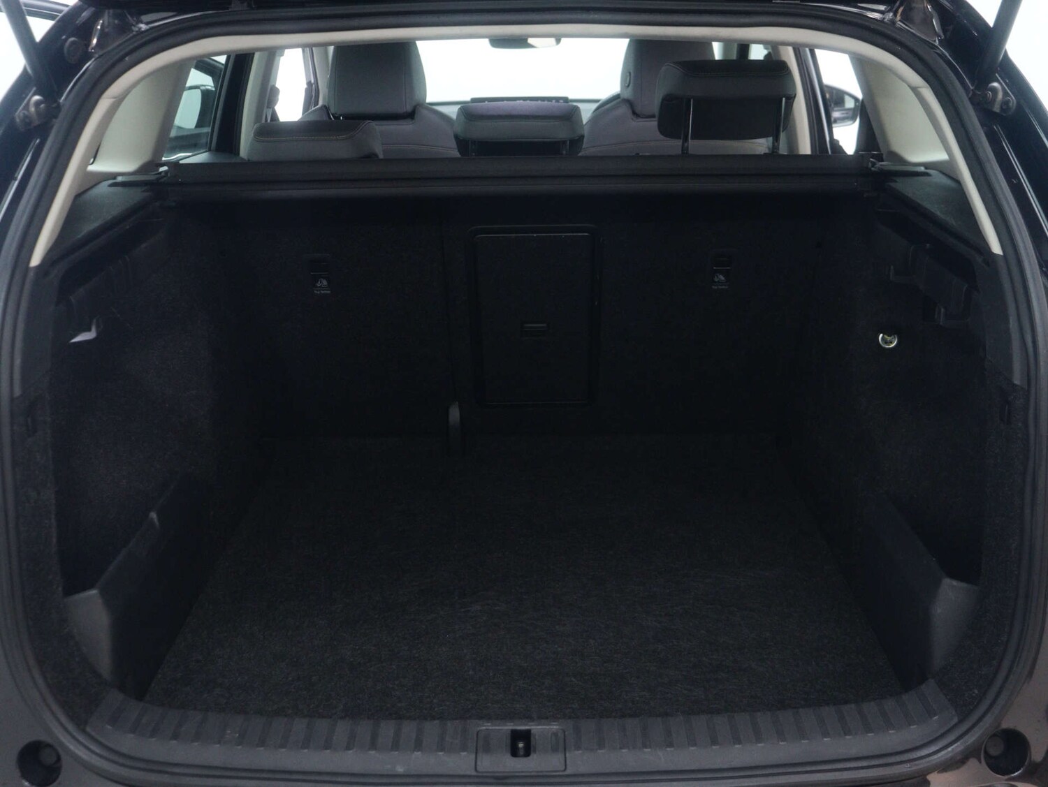 Used Skoda Enyaq 2021 for sale - 77380629: Photo 49