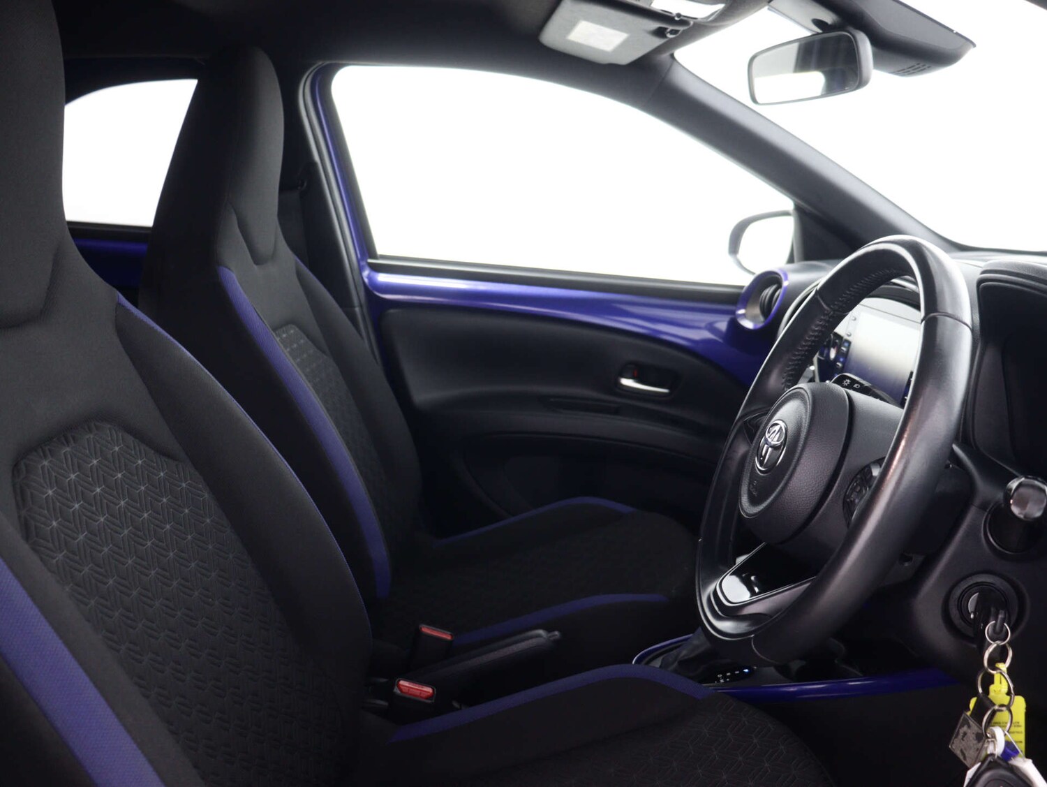 Used Toyota Aygo X 2022 for sale - 75753384: Photo 30
