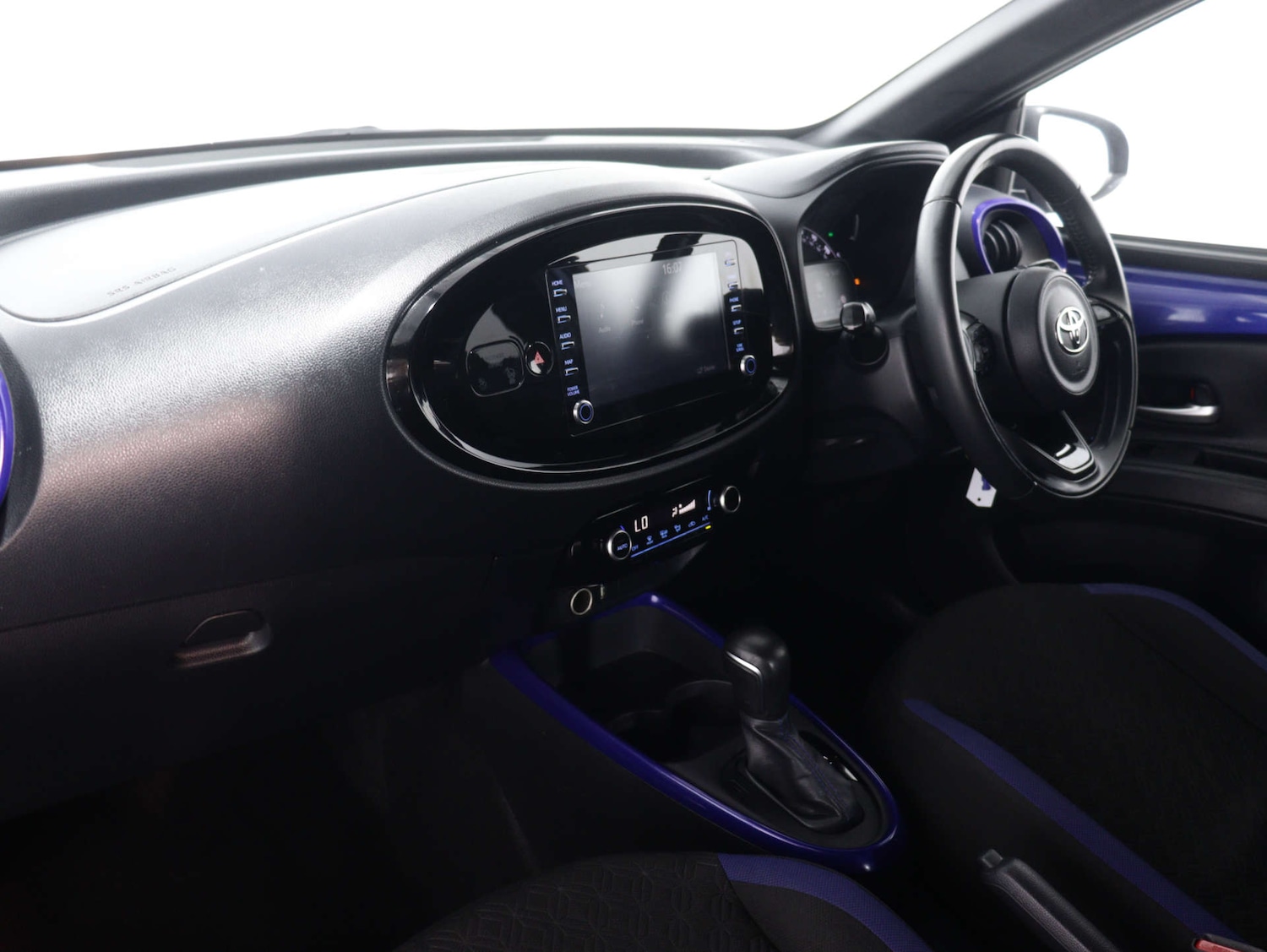 Used Toyota Aygo X 2022 for sale - 75753384: Photo 33