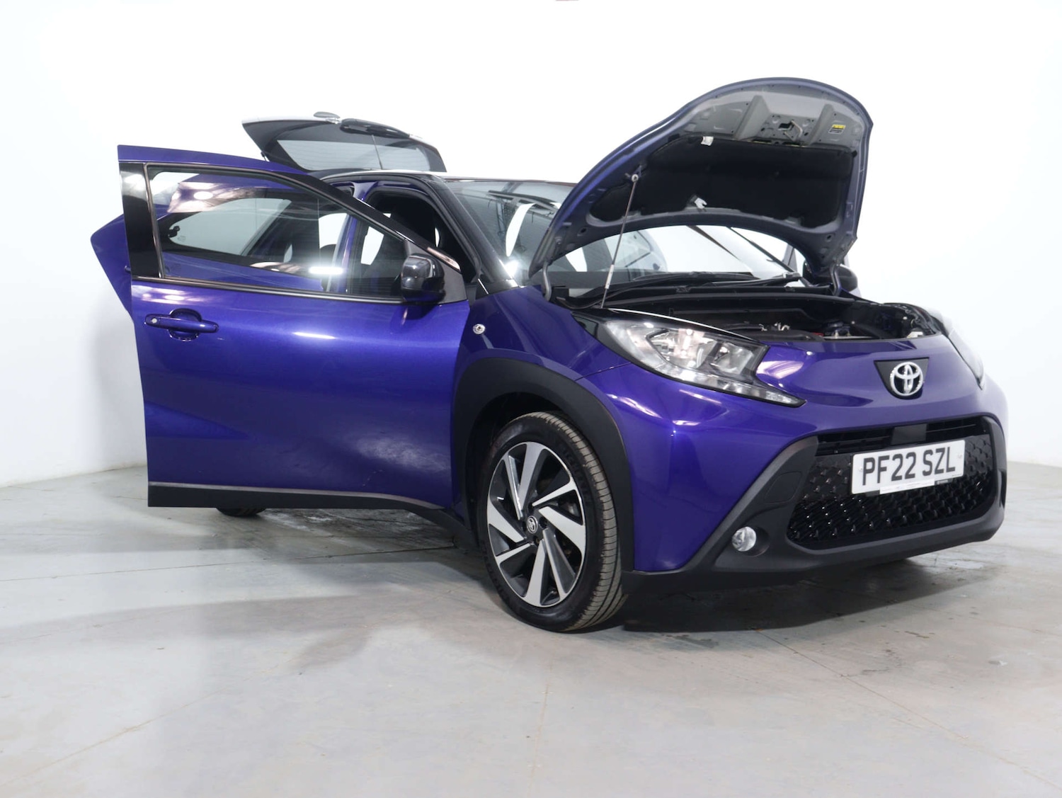 Used Toyota Aygo X 2022 for sale - 75753384: Photo 41