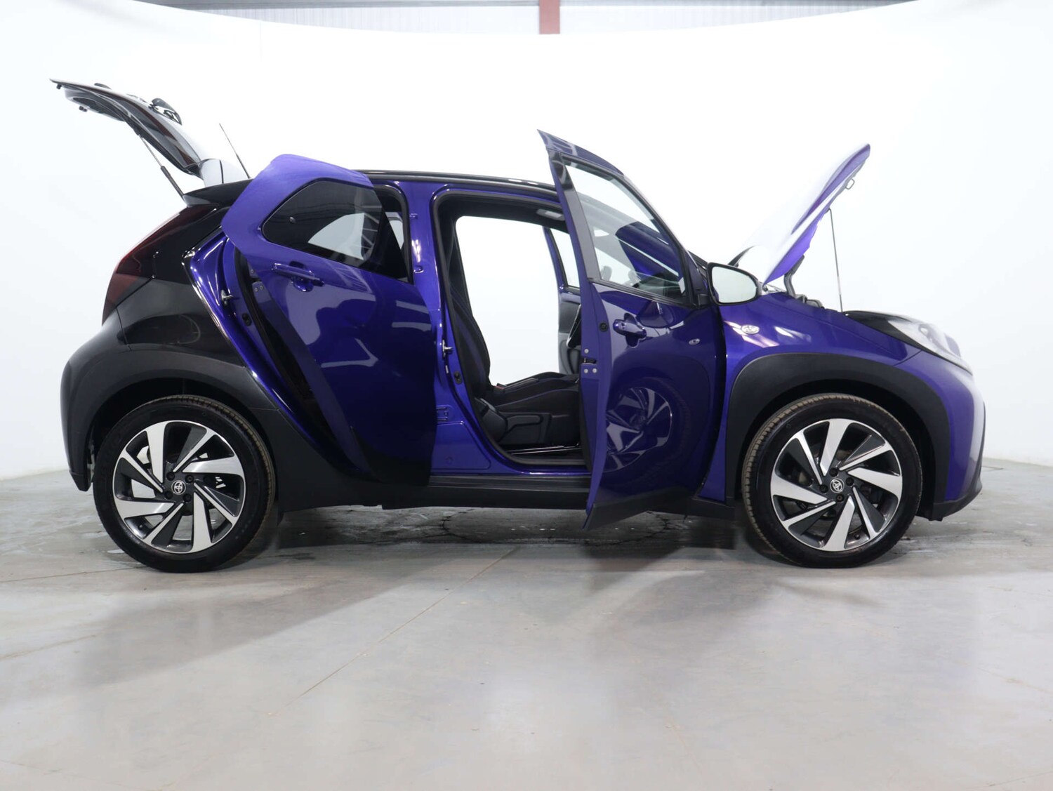 Used Toyota Aygo X 2022 for sale - 75753384: Photo 49