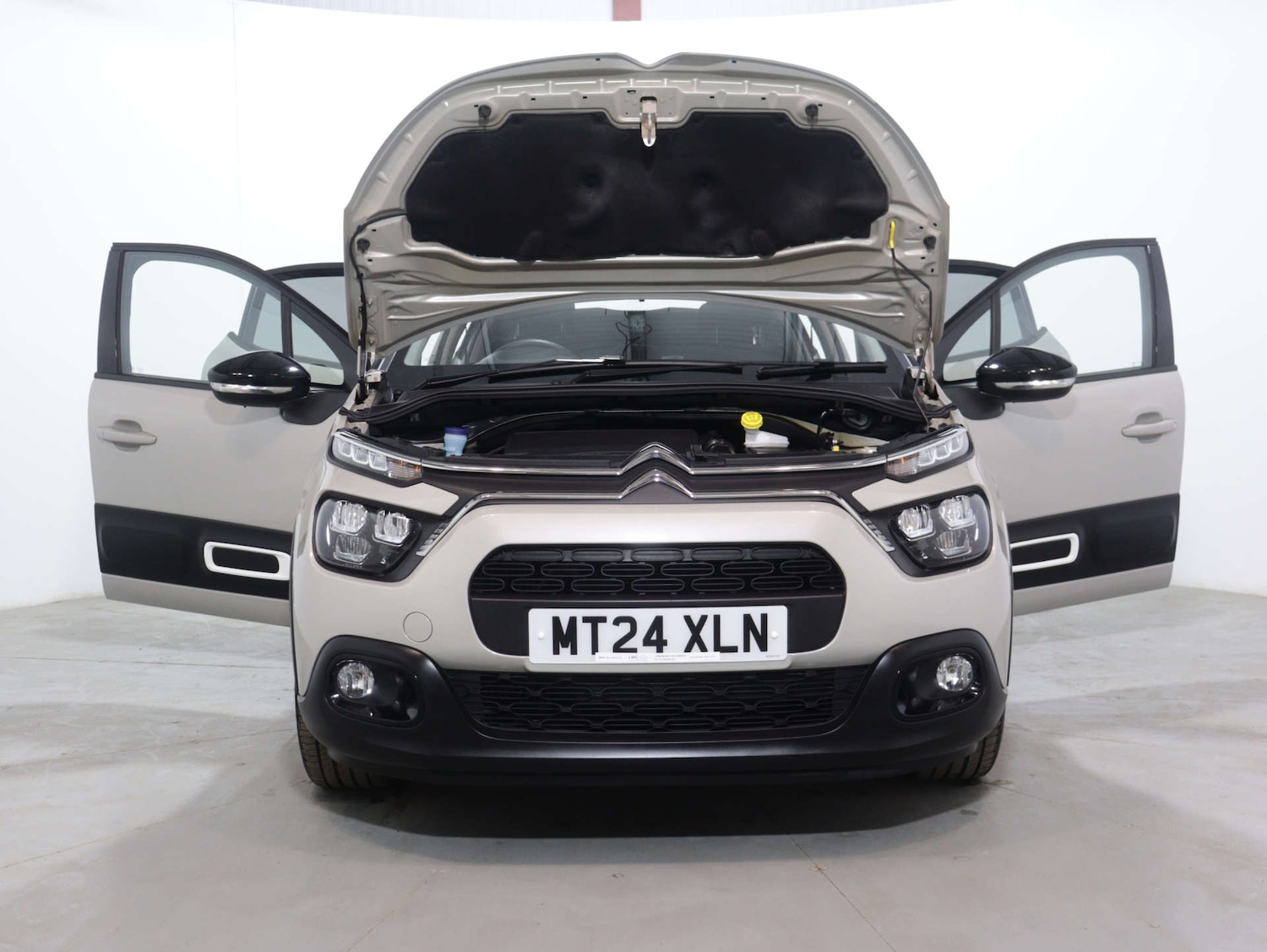 Vehicle 44