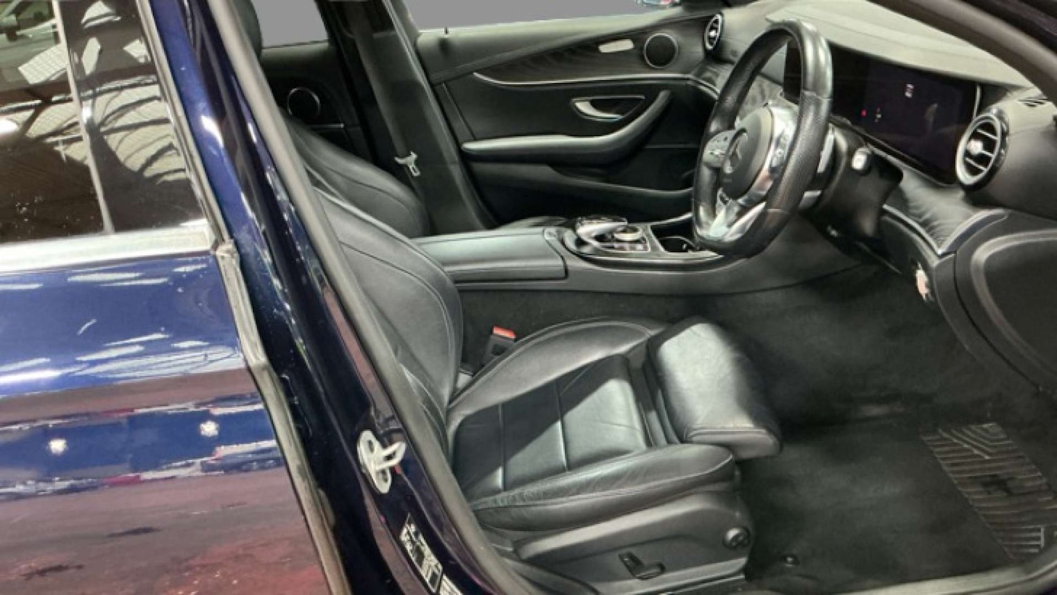 Used Mercedes-Benz E Class 2021 for sale - 76391875: Photo 11