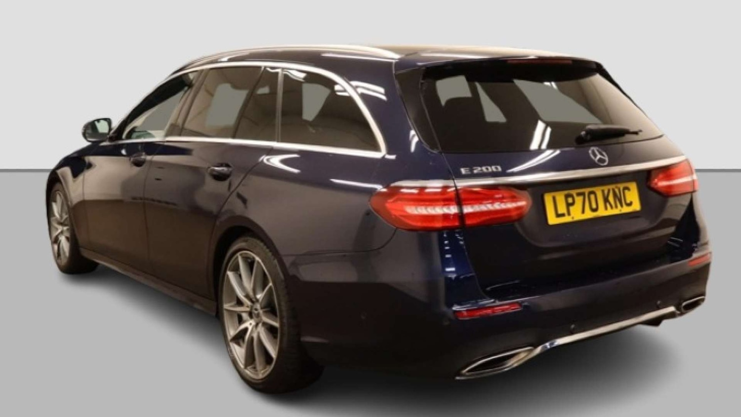 Used Mercedes-Benz E Class 2021 for sale - 76391875: Photo 6