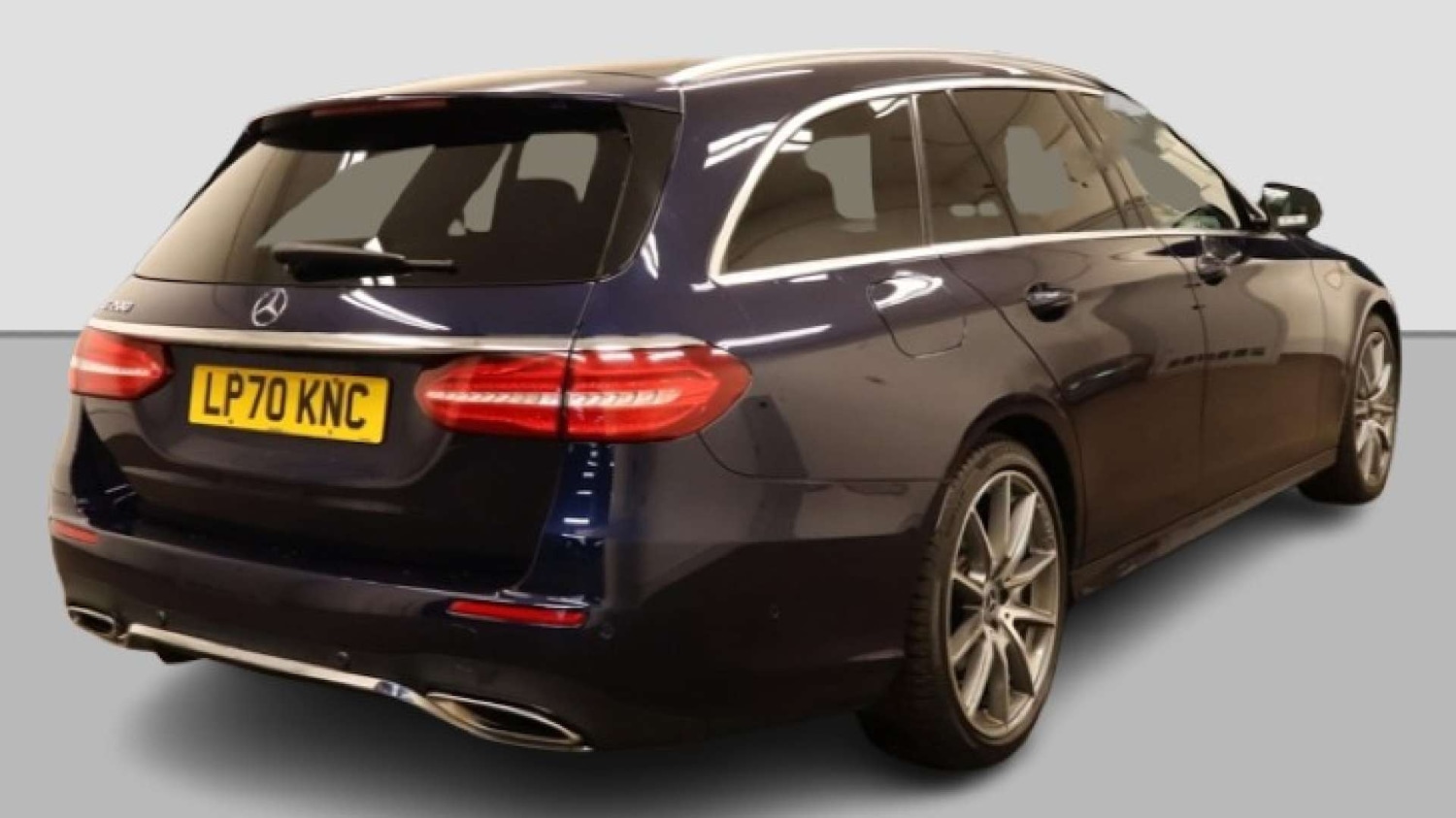 Used Mercedes-Benz E Class 2021 for sale - 76391875: Photo 7