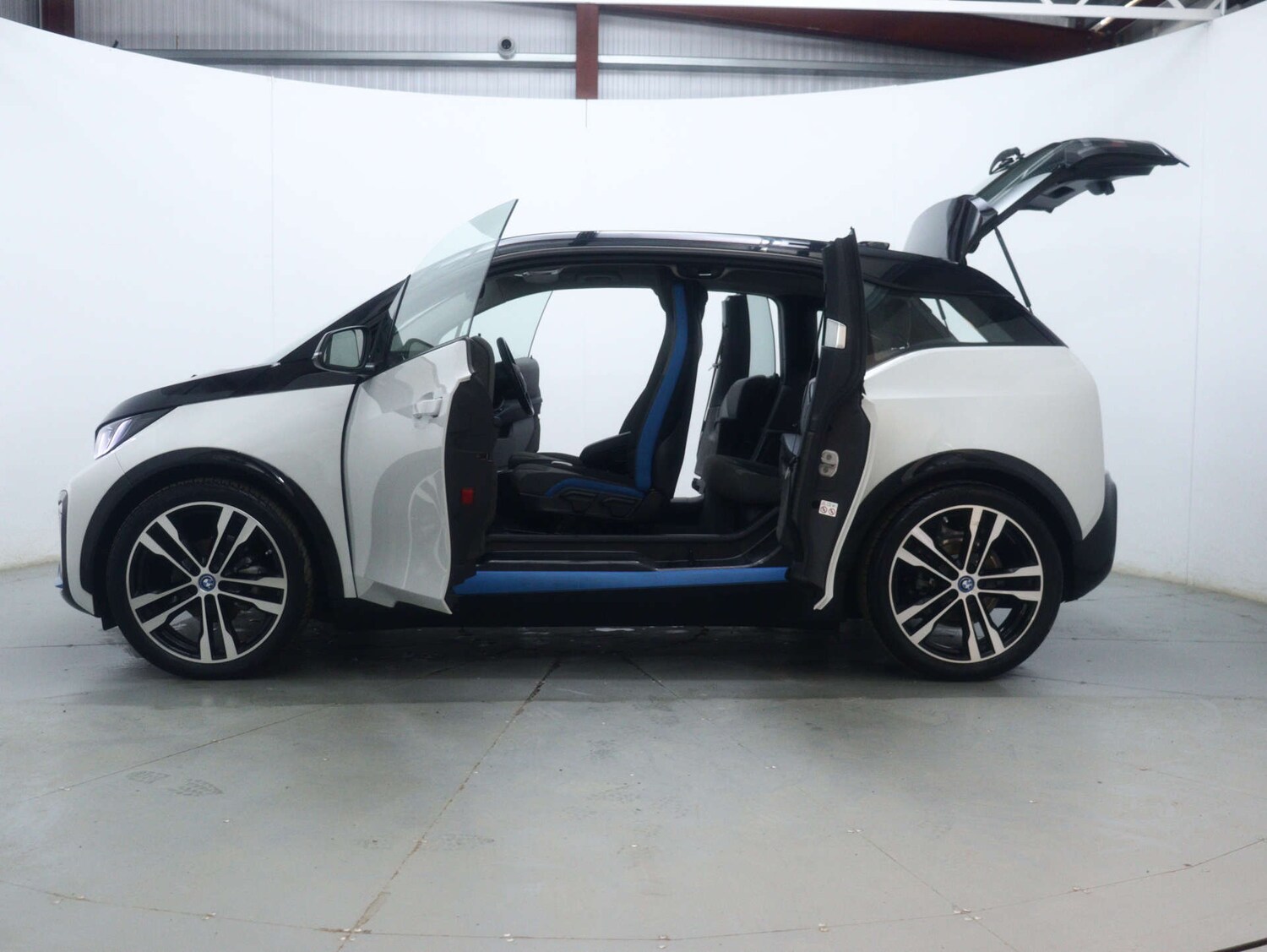 Used BMW i3 2022 for sale - 77542671: Photo 57