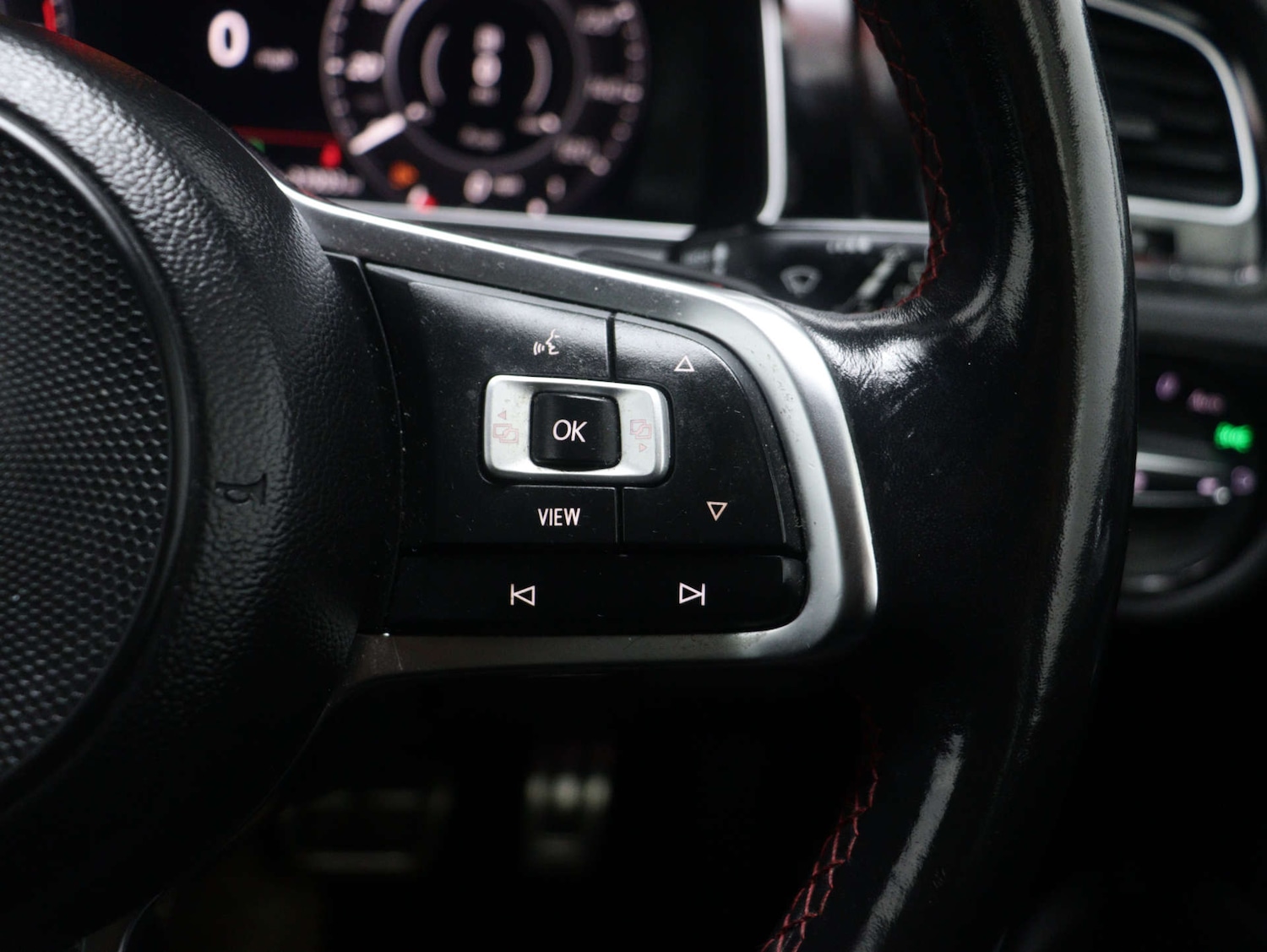 Used Volkswagen Golf 2020 for sale - 75982482: Photo 28