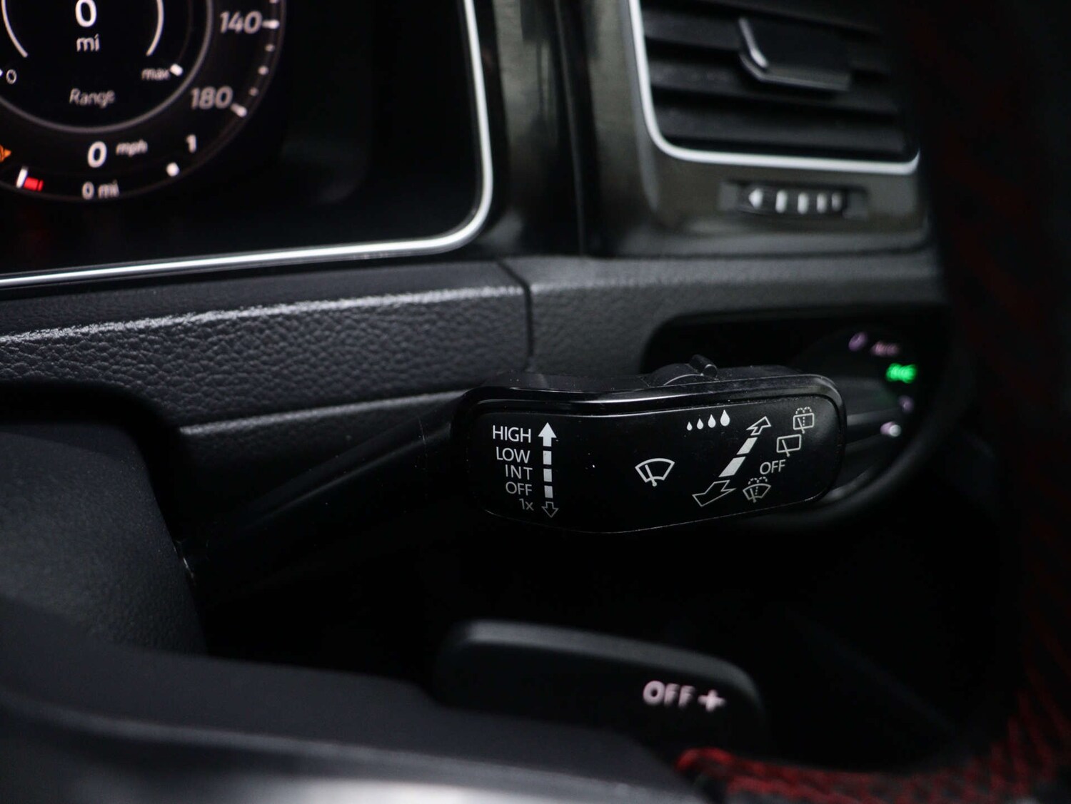 Used Volkswagen Golf 2020 for sale - 75982482: Photo 30