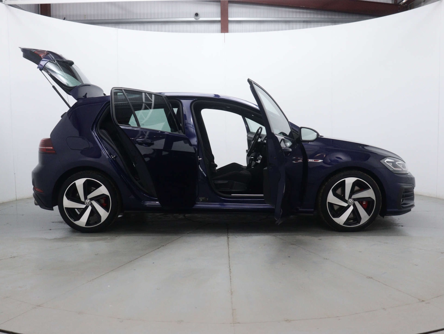 Used Volkswagen Golf 2020 for sale - 75982482: Photo 51