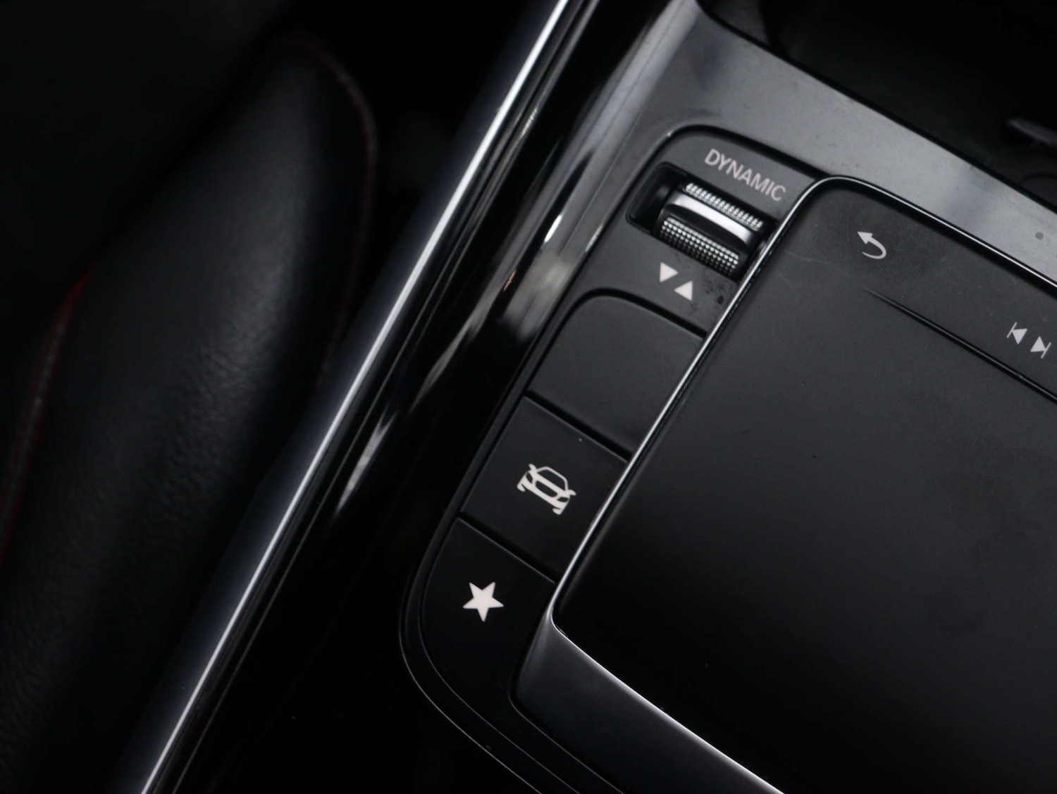 Used Mercedes-Benz GLB 2020 for sale - 76035025: Photo 28