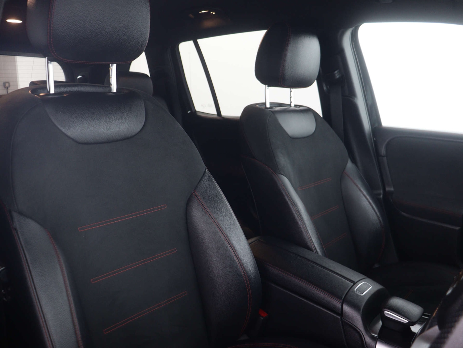 Used Mercedes-Benz GLB 2020 for sale - 76035025: Photo 39