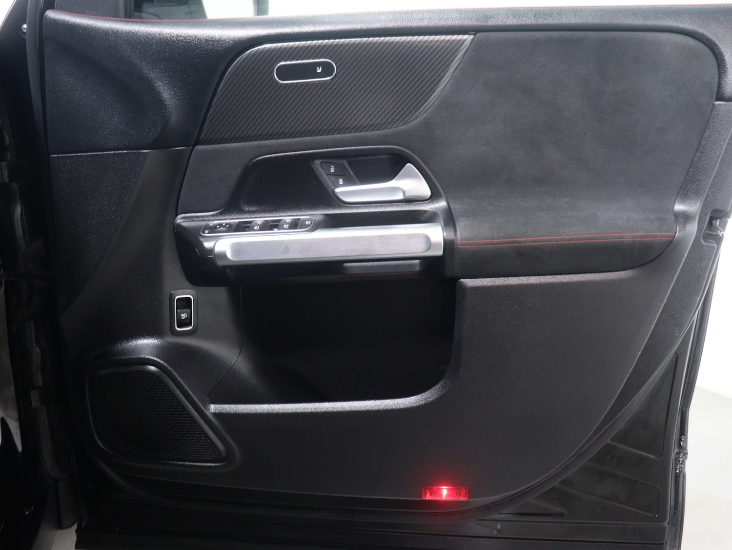 Used Mercedes-Benz GLB 2020 for sale - 76035025: Photo 40