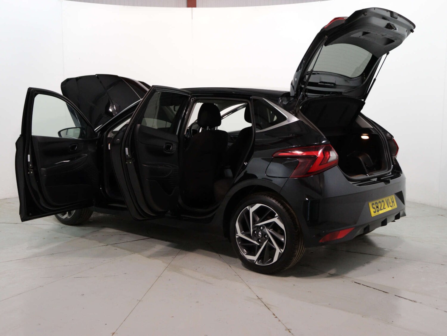 Used Hyundai i20 2022 for sale - 77603997: Photo 50