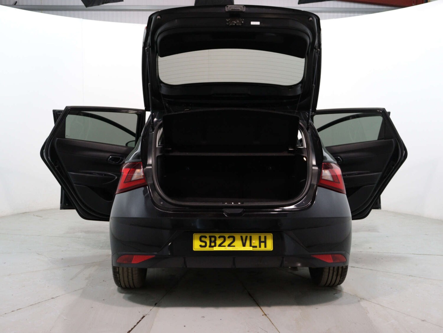 Used Hyundai i20 2022 for sale - 77603997: Photo 51