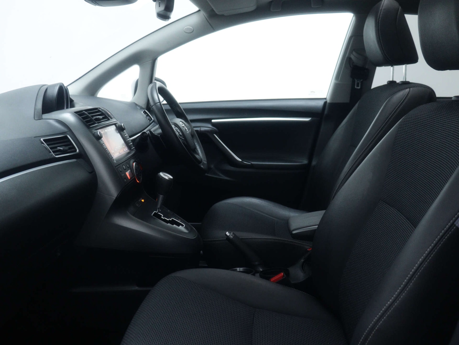 Used Toyota Verso 2017 for sale - 76946121: Photo 43