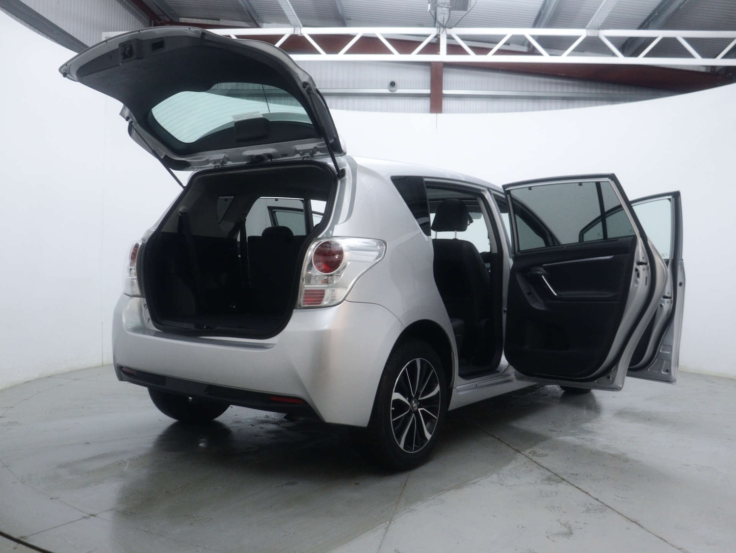 Used Toyota Verso 2017 for sale - 76946121: Photo 58