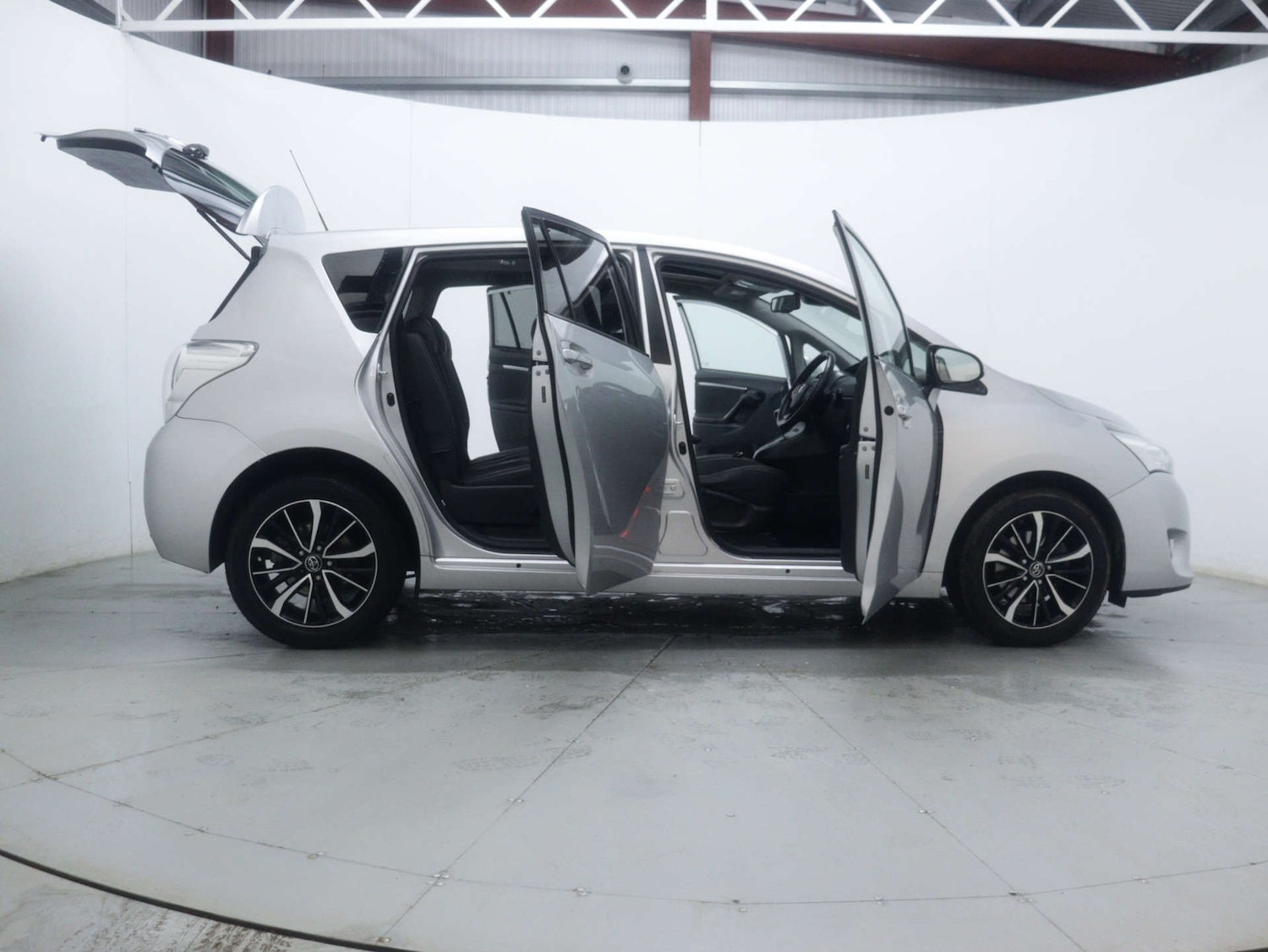 Used Toyota Verso 2017 for sale - 76946121: Photo 59
