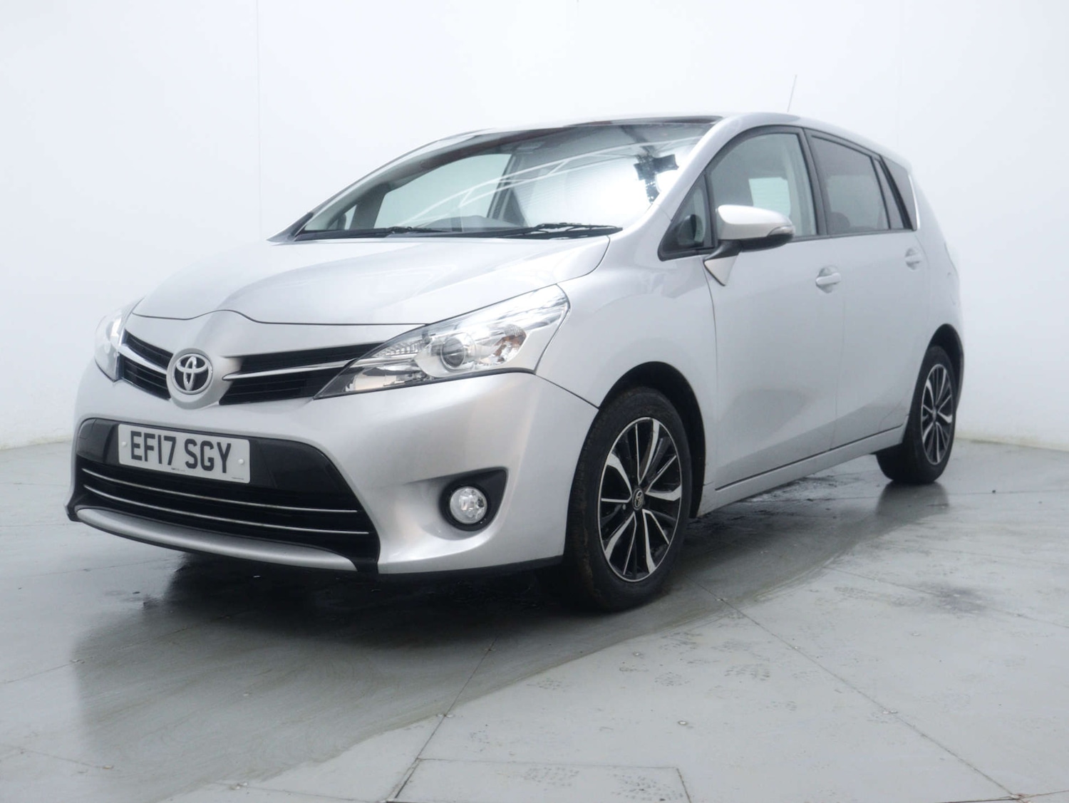 Used Toyota Verso 2017 for sale - 76946121: Photo 7