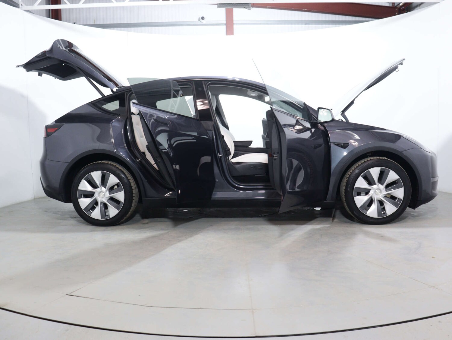 Used Tesla Model Y 2023 for sale - 75423670: Photo 59
