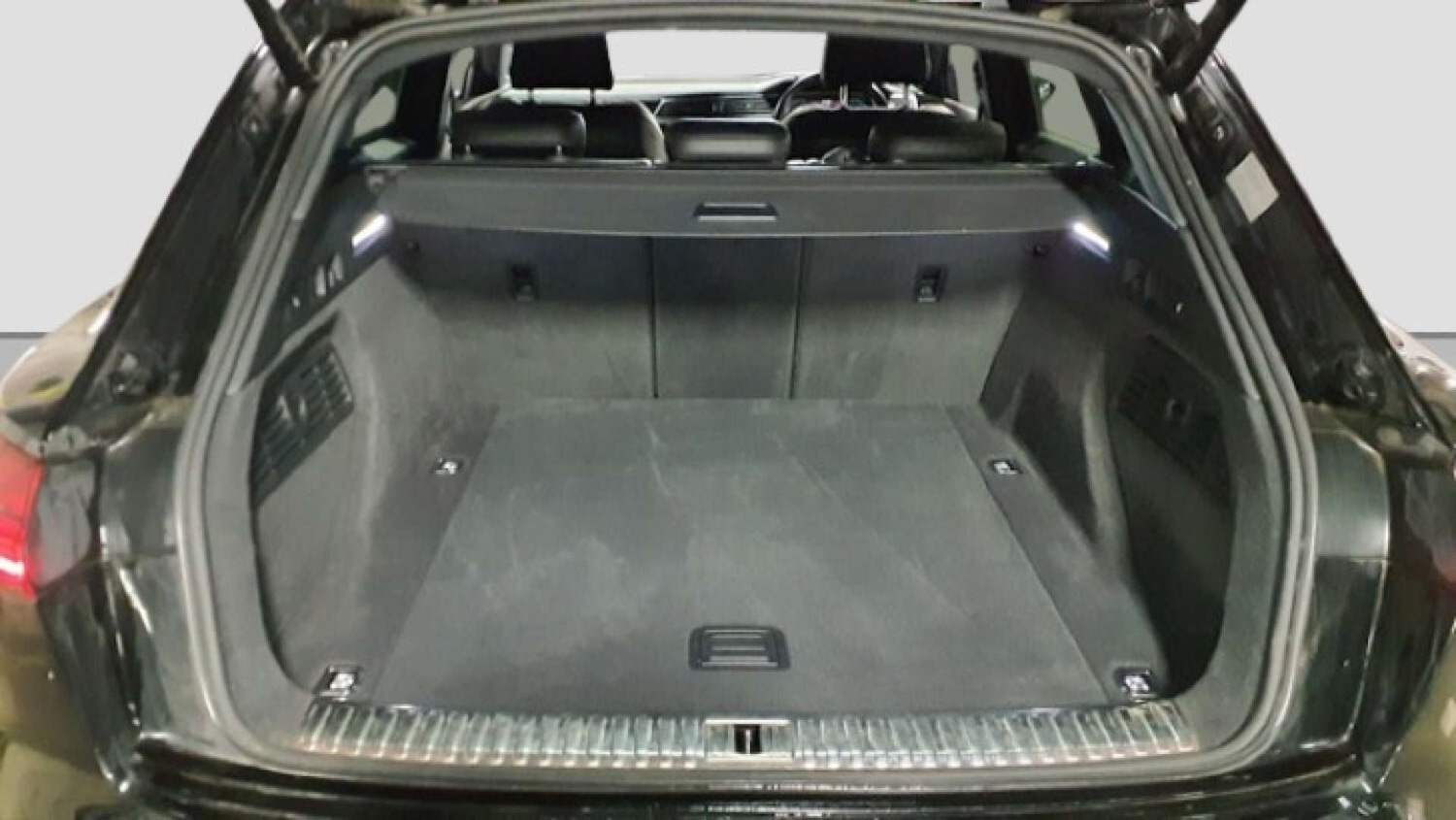 Used Audi e-tron 2022 for sale - 76579683: Photo 11