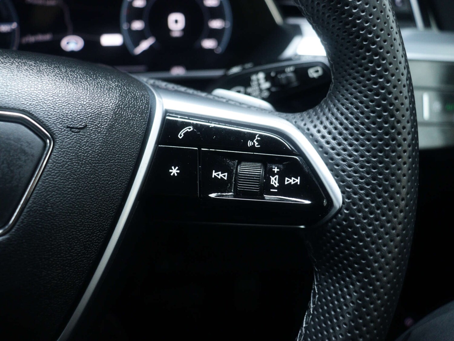 Used Audi e-tron 2022 for sale - 76579683: Photo 40