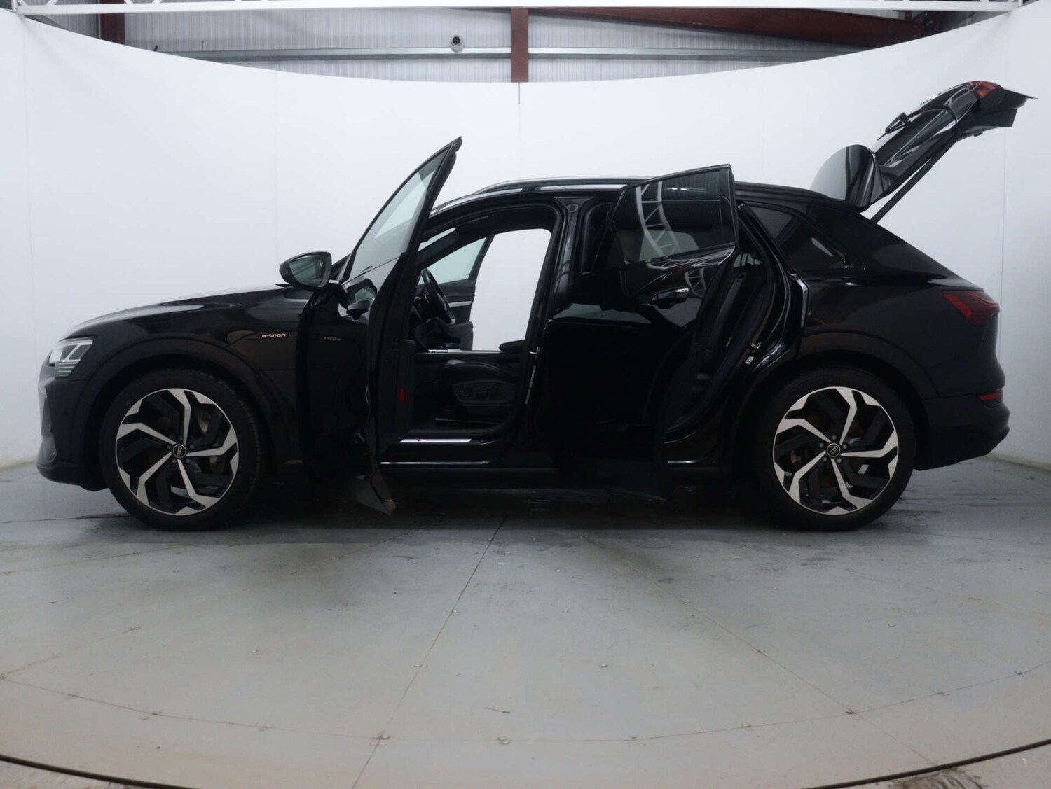 Used Audi e-tron 2022 for sale - 76579683: Photo 62