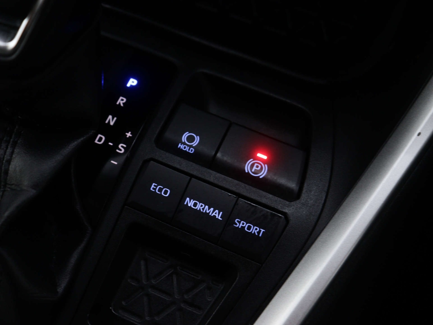 Used Toyota RAV4 2021 for sale - 75969217: Photo 28