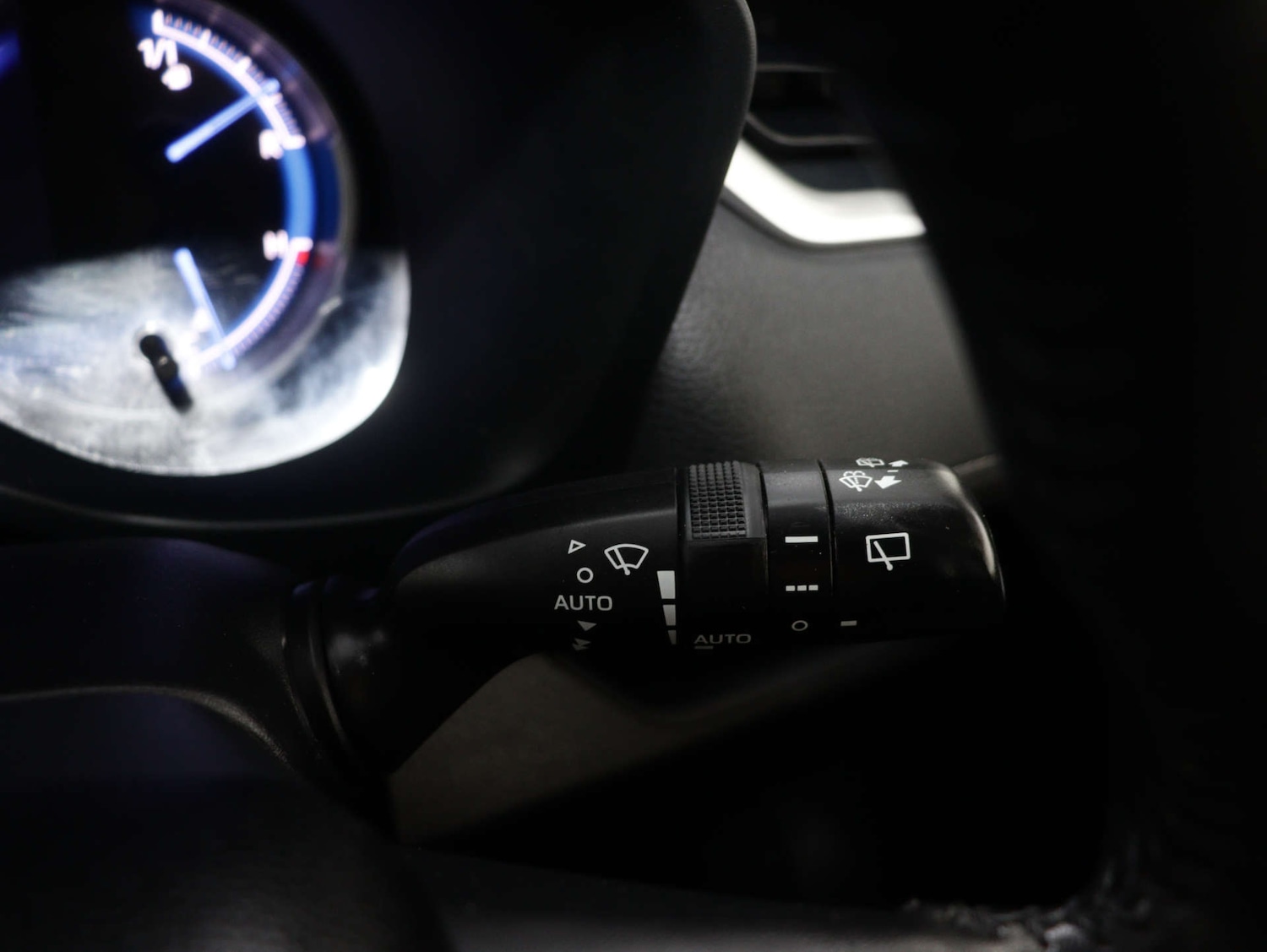 Used Toyota RAV4 2021 for sale - 75969217: Photo 34