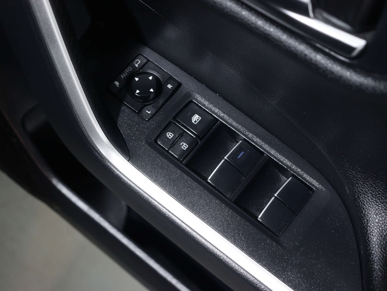 Used Toyota RAV4 2021 for sale - 75969217: Photo 35