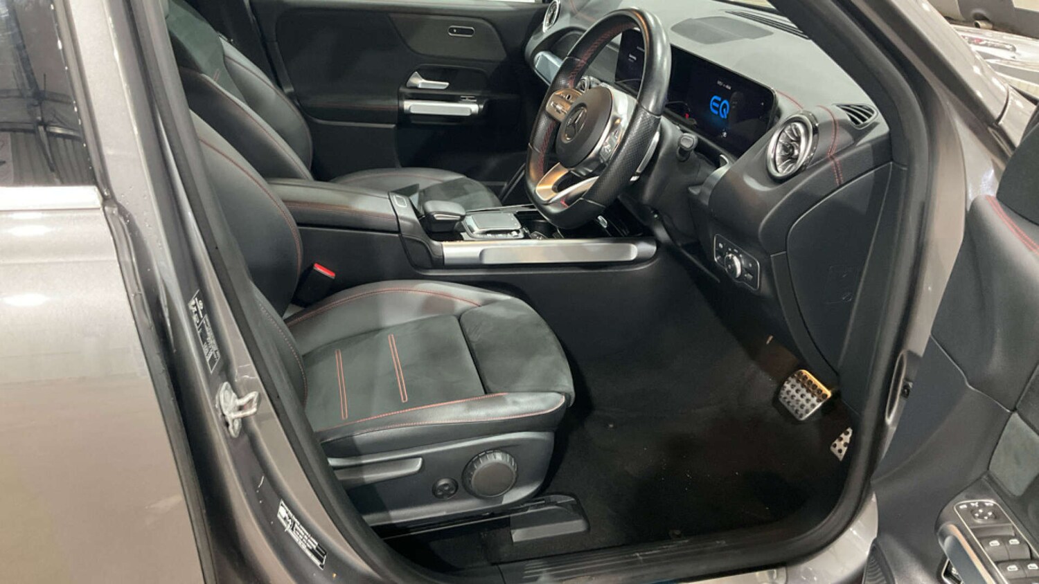 Used Mercedes-Benz EQB 2023 for sale - 76530922: Photo 13