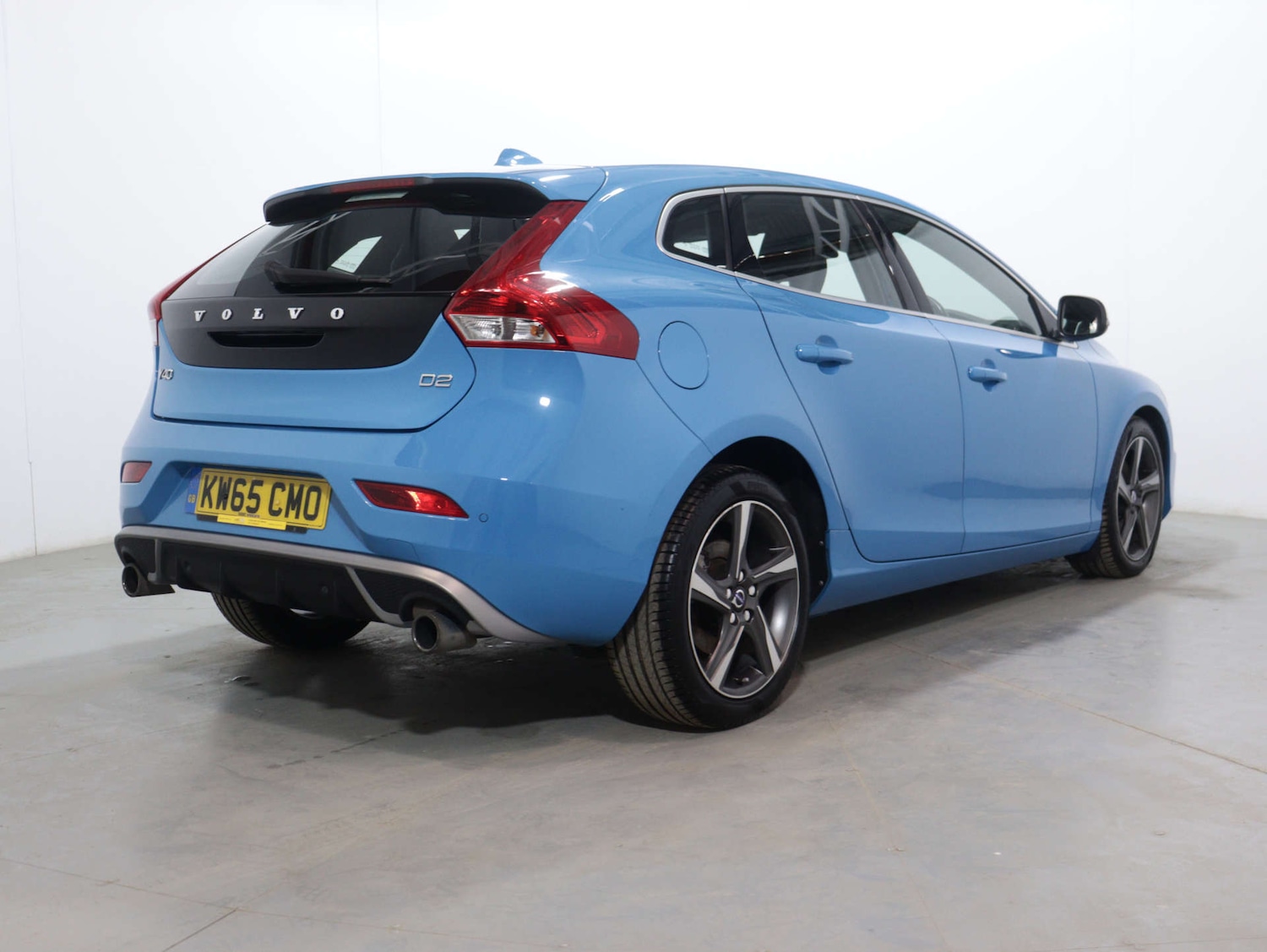 Used Volvo V40 2015 for sale - 75849099: Photo 10