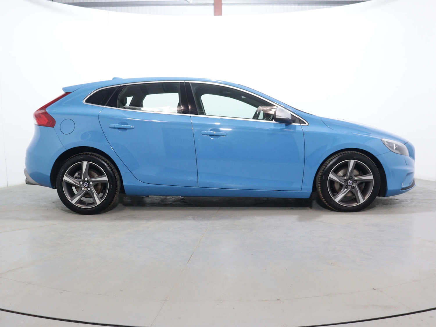 Used Volvo V40 2015 for sale - 75849099: Photo 11