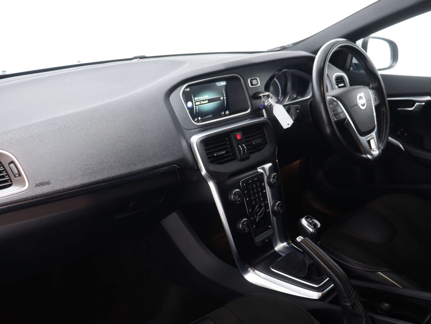 Used Volvo V40 2015 for sale - 75849099: Photo 36